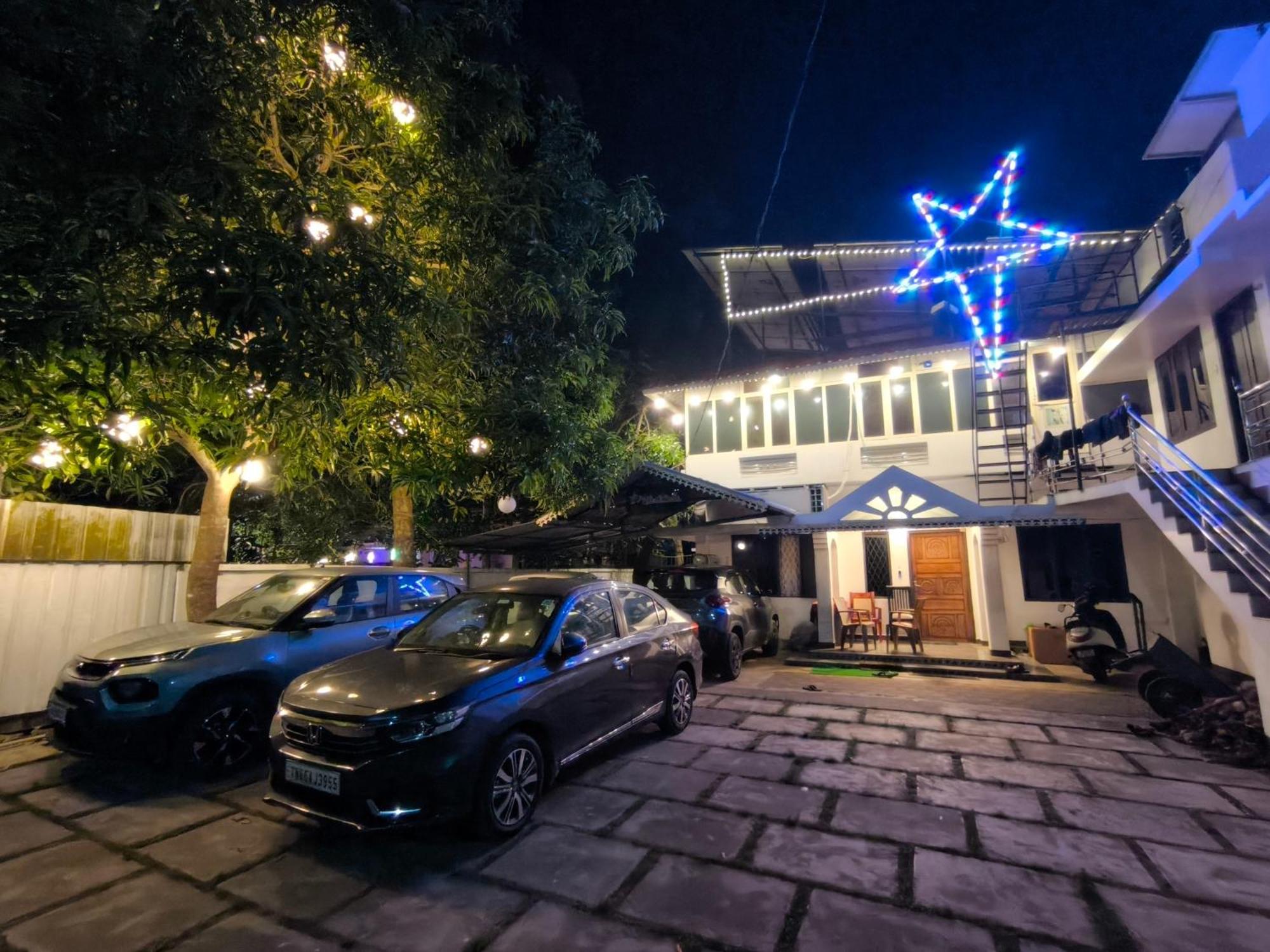 Blue Birds Homestay Cherai Beach Bagian luar foto
