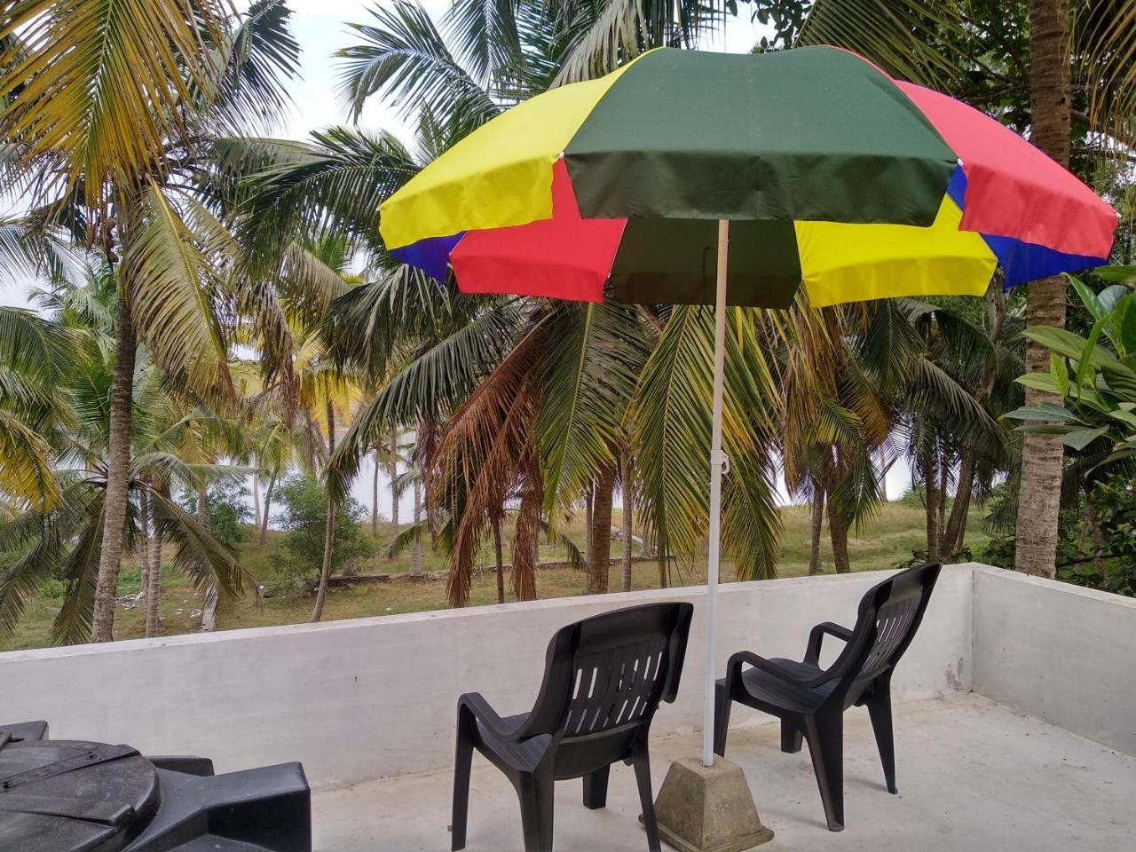 Blue Birds Homestay Cherai Beach Bagian luar foto