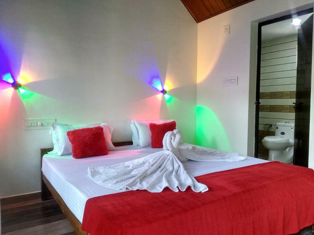 Blue Birds Homestay Cherai Beach Bagian luar foto