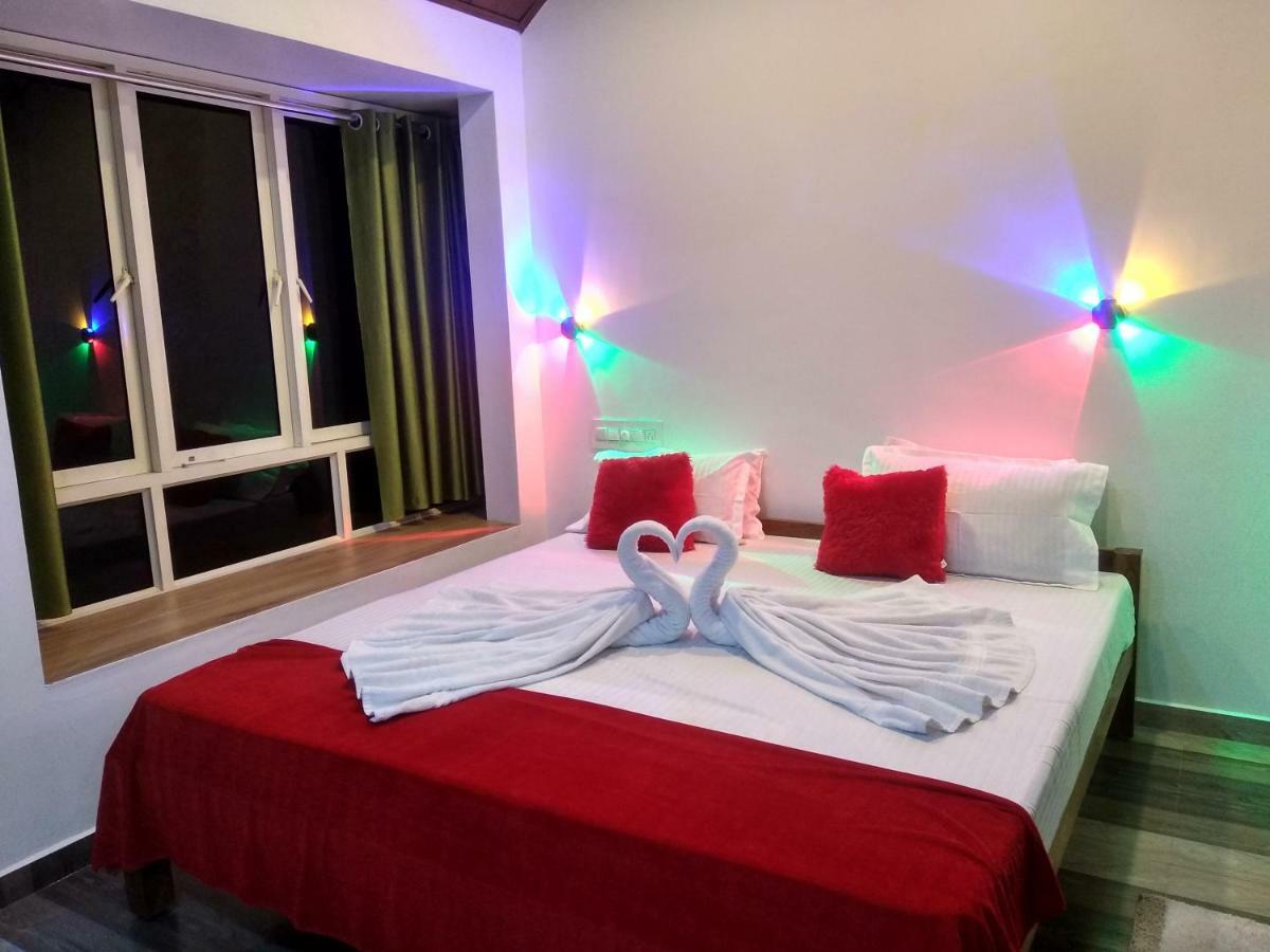 Blue Birds Homestay Cherai Beach Bagian luar foto